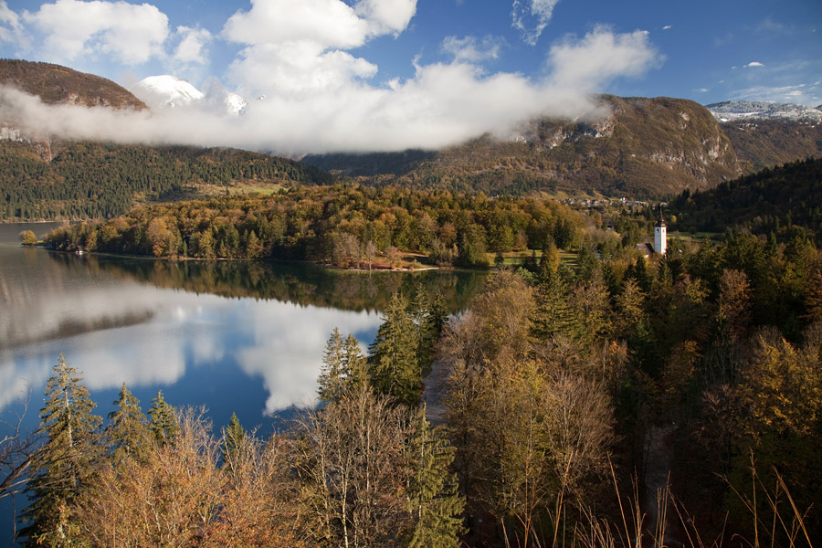 Jesen v Bohinju II.
Z razglednika Na skalci.
Ključne besede: bohinjsko jezero sv. janez