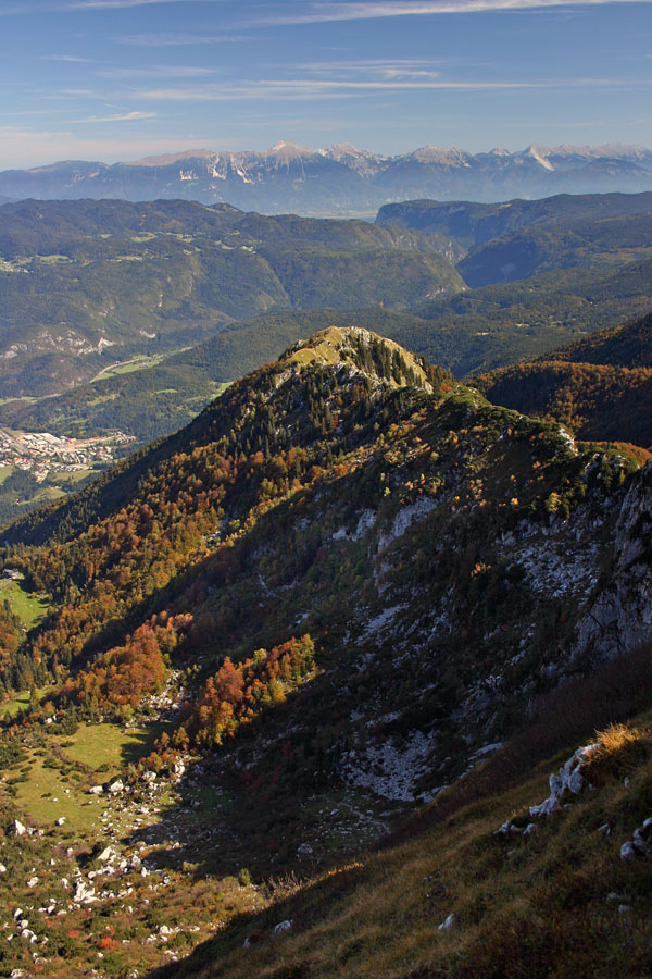 Črna gora
Pogled na Črno goro s Črne prsti.
Ključne besede: črna prst gora