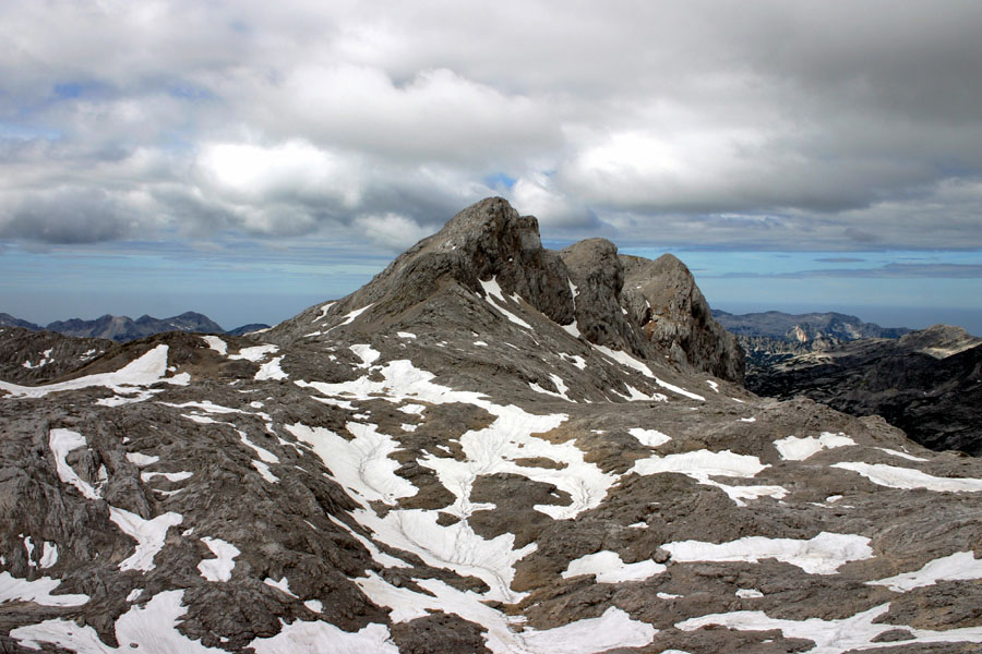 Vršaki
Vsi trije vrhovi imajo ime Vršaki. S poti proti Kanjavcu.
Ključne besede: kanjavec vršaki