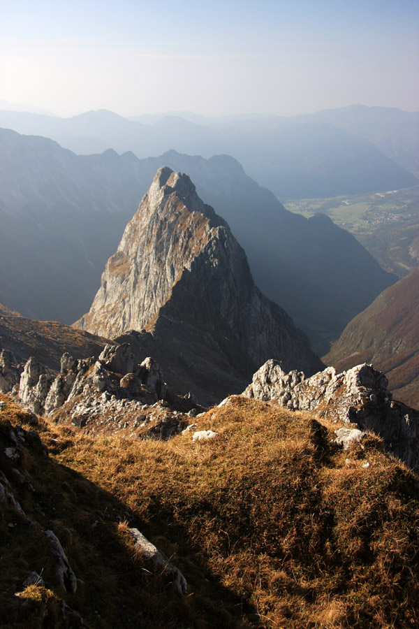 Pihavec nad Bavšico
Menda najožji vrh v Sloveniji. Z Zadnjega Pelca.
Ključne besede: pihavec nad bavšico zadnji pelc