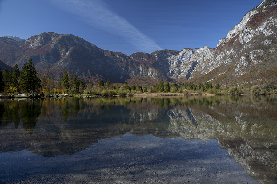 Bohinjsko jezero
Bohinjsko jezero.
Ključne besede: bohinjsko jezero ukanc bohinj