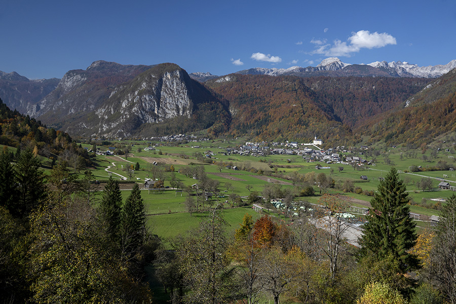 Zgornja Bohinjska dolina
Vasi Srednja vas in Studor in gora Studor.
Ključne besede: studor srednja vas zgornja bohinjska dolina