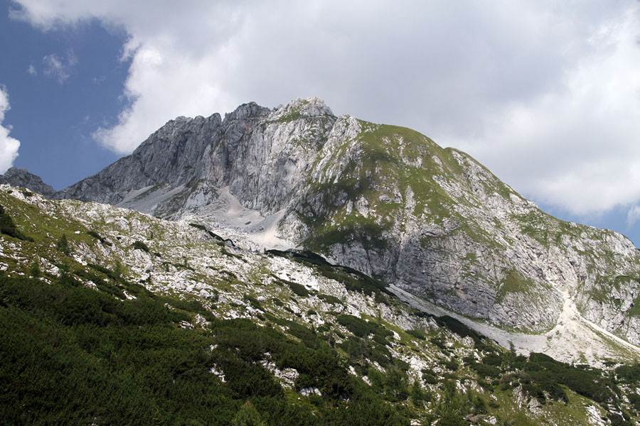 Griva
Griva izpod Skutnika.
Ključne besede: skutnik griva