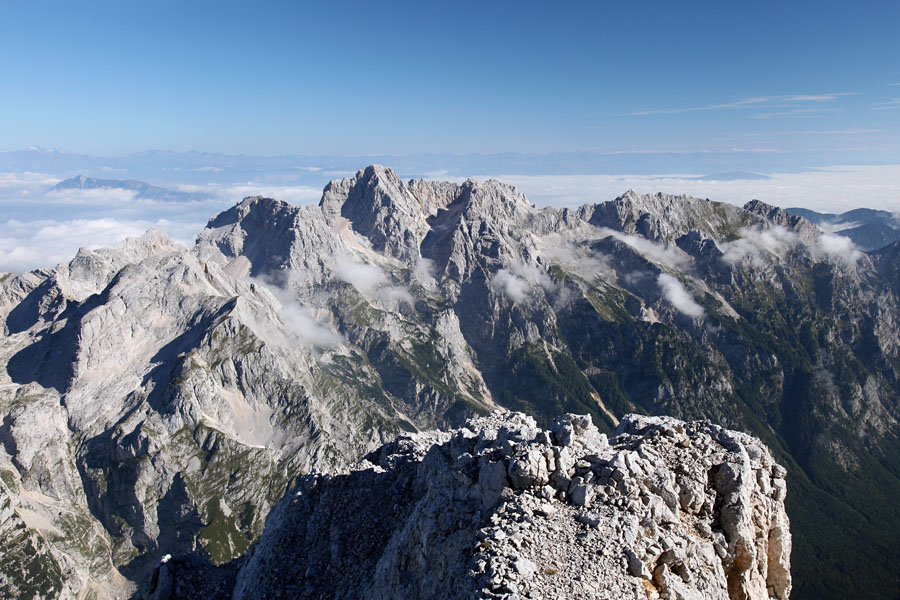 Sosedje II.
Skupina gora z najvišjo Škrlatico. S Triglava.
Ključne besede: triglav škrlatica