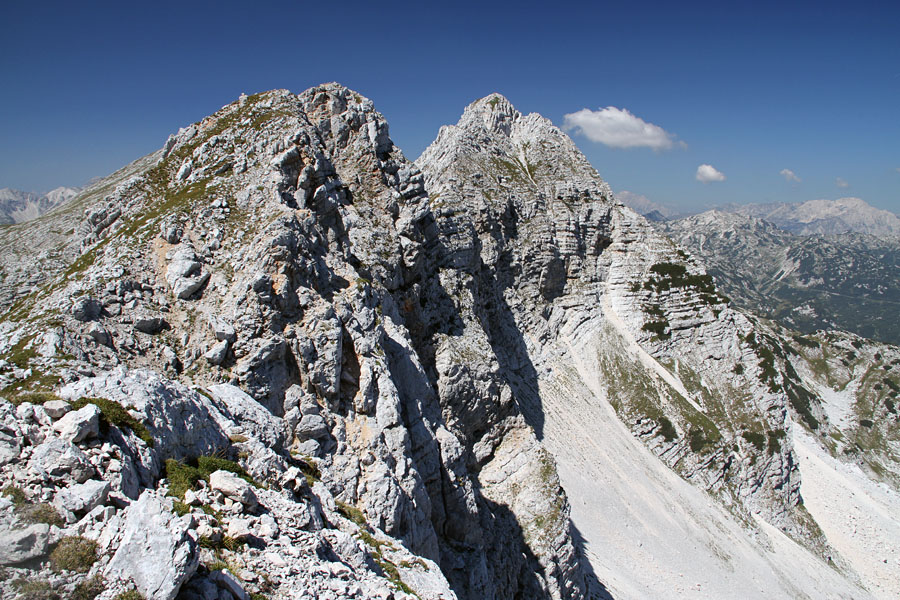 Vrh Konte in Podrta gora II.
Vrh Konte in Podrta gora z vzhodne vzpetine, ki nima imena.
Ključne besede: vrh konte podrta gora