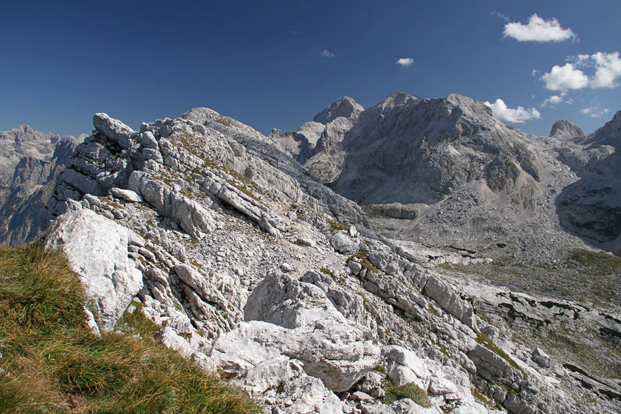 Po grebenu
Po grebenu med Lepim in Malim špičjem. Triglav in Poprovec.
Ključne besede: veliko malo lepo špičje triglav poprovec