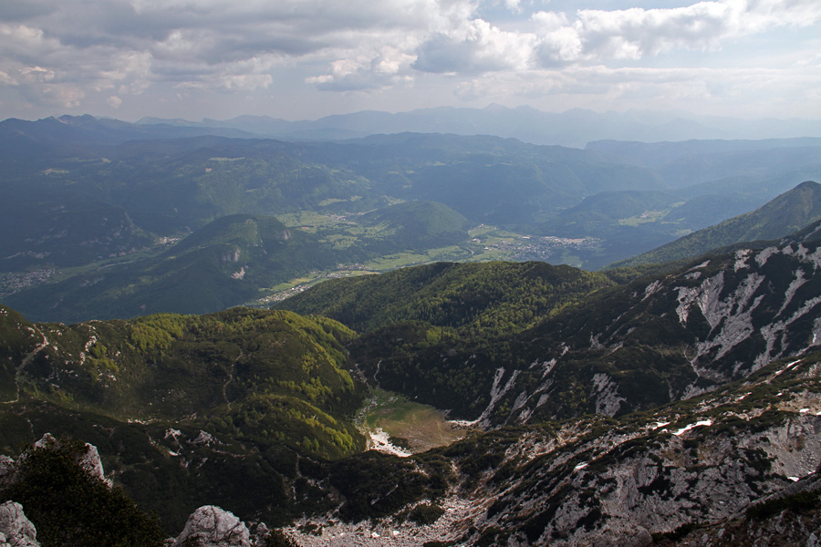 Z Velikega Raskovca I.
Planina Poljana in Bohinjska Bistrica z Velikega Raskovca.
Ključne besede: veliki raskovec planina poljana bohinj