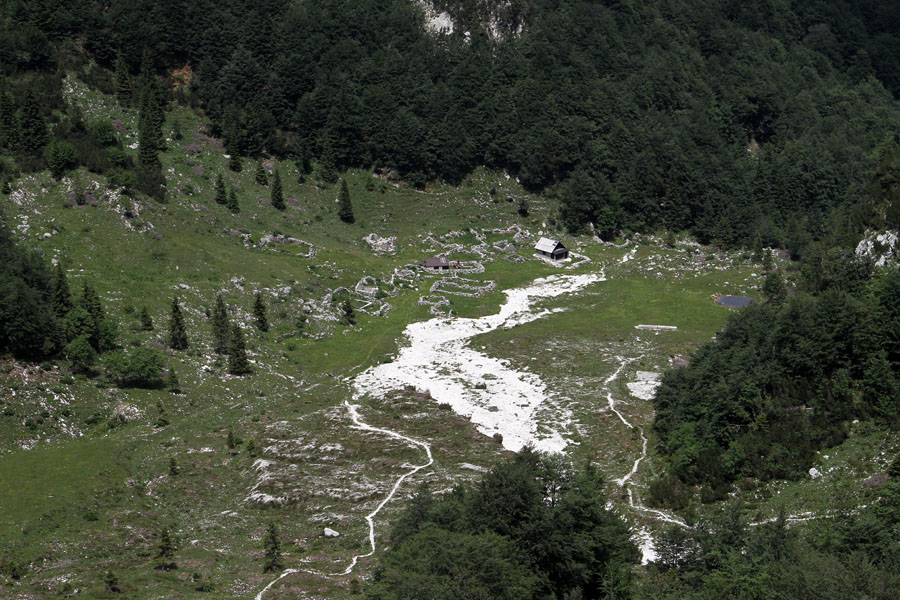 Planina Suha
Planina Suha.
Ključne besede: planina suha