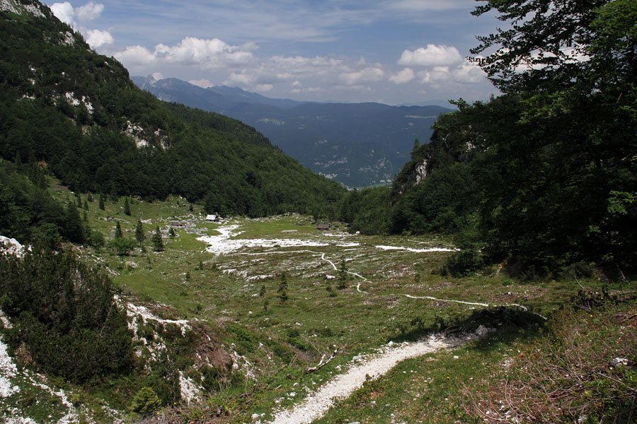 Planina Suha II.
Vrnitev čez planino Suha.
Ključne besede: planina suha