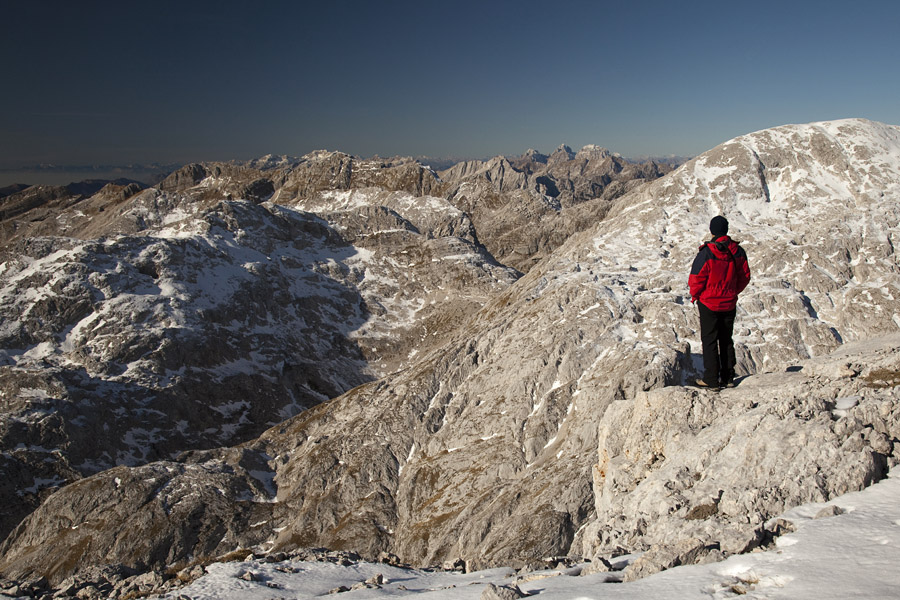 Uživanje v razgledih
Z Debelega vrha proti zahodu..
Ključne besede: debeli vrh vršac zelnarica lepo špičje bavški grintavec viš montaž dolomiti